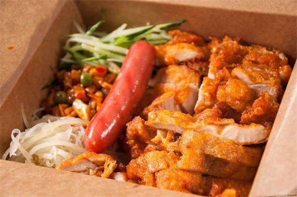 脆皮鸡米饭